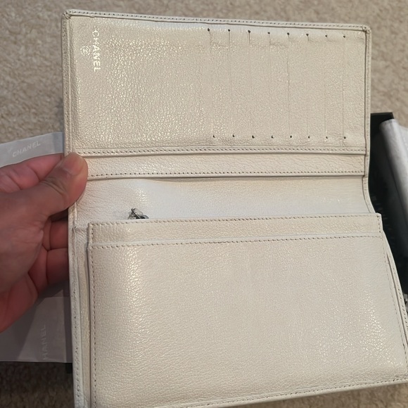 CHANEL Camelia Long Wallet FULL INCLUSION - Picture 6 of 14